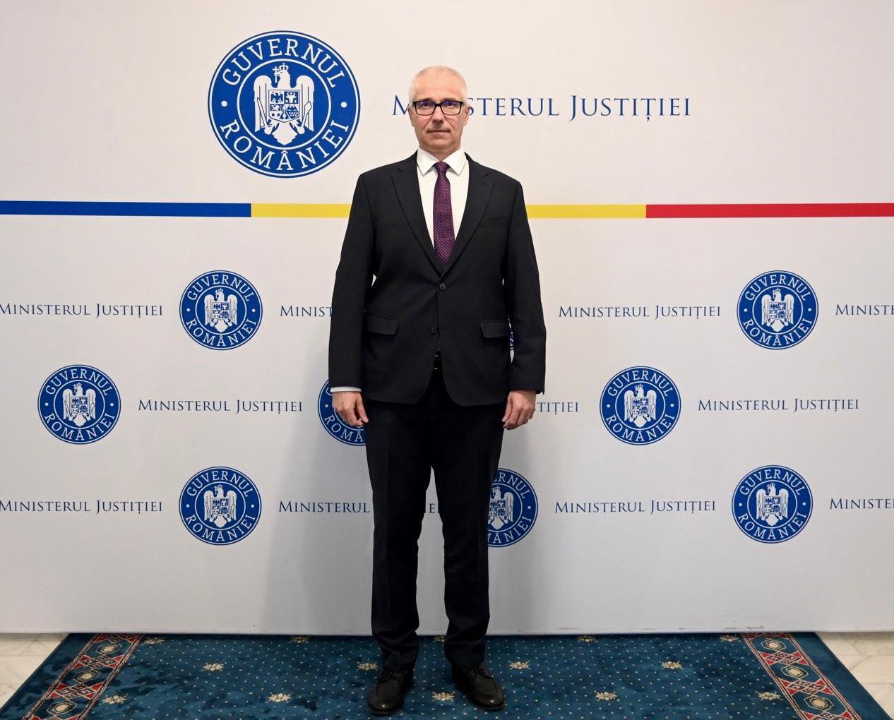 Radu Marinescu şi-a depus demisia din funcţia de ministru al Justiţiei: „Nu am făcut aceste lucruri singur”