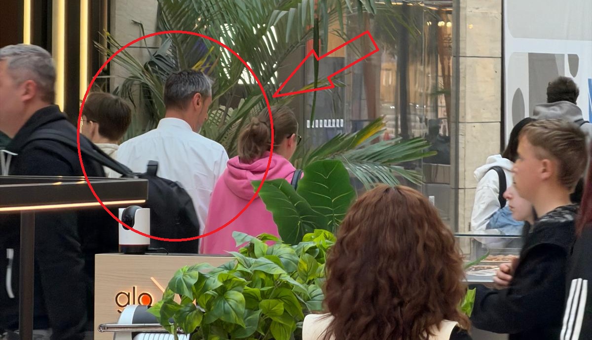 Mario De Mezzo, primarul PNL de Slatina, surprins la shopping, în București, cu mașina primăriei. La mall, pe bani publici