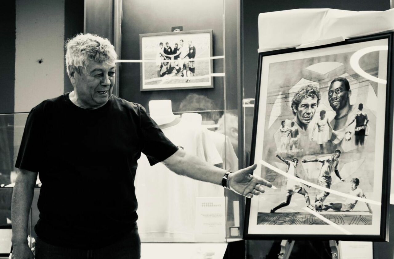 Fanii pot vedea gratuit colecţia de TRICOURI a lui Mircea Lucescu la Muzeul Fotbalului