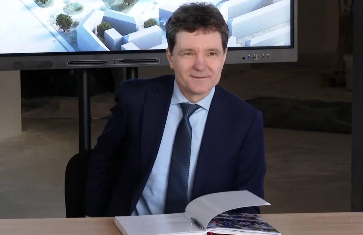 Nicuşor Dan cere desecretizarea achiziţiilor de vaccinuri Pfizer