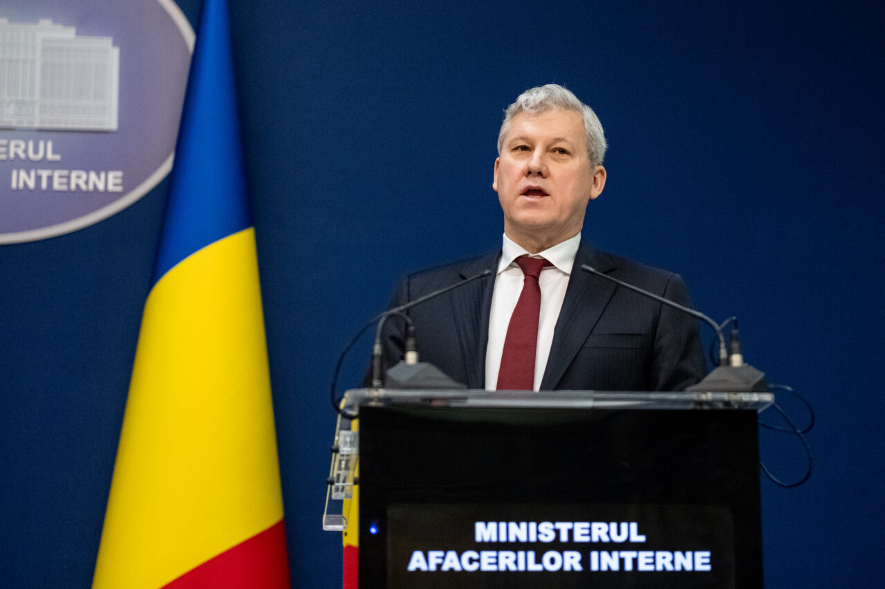 Predoiu le mulțumește vameșilor când nu iau șpagă. „Astfel de exemple trebuie recunoscute”