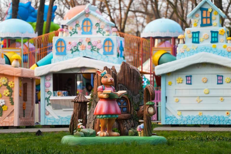 Cum arată Târgul de Paște din Craiova înainte de deschidere. Imagini spectaculoase publicate de Lia Olguța Vasilescu