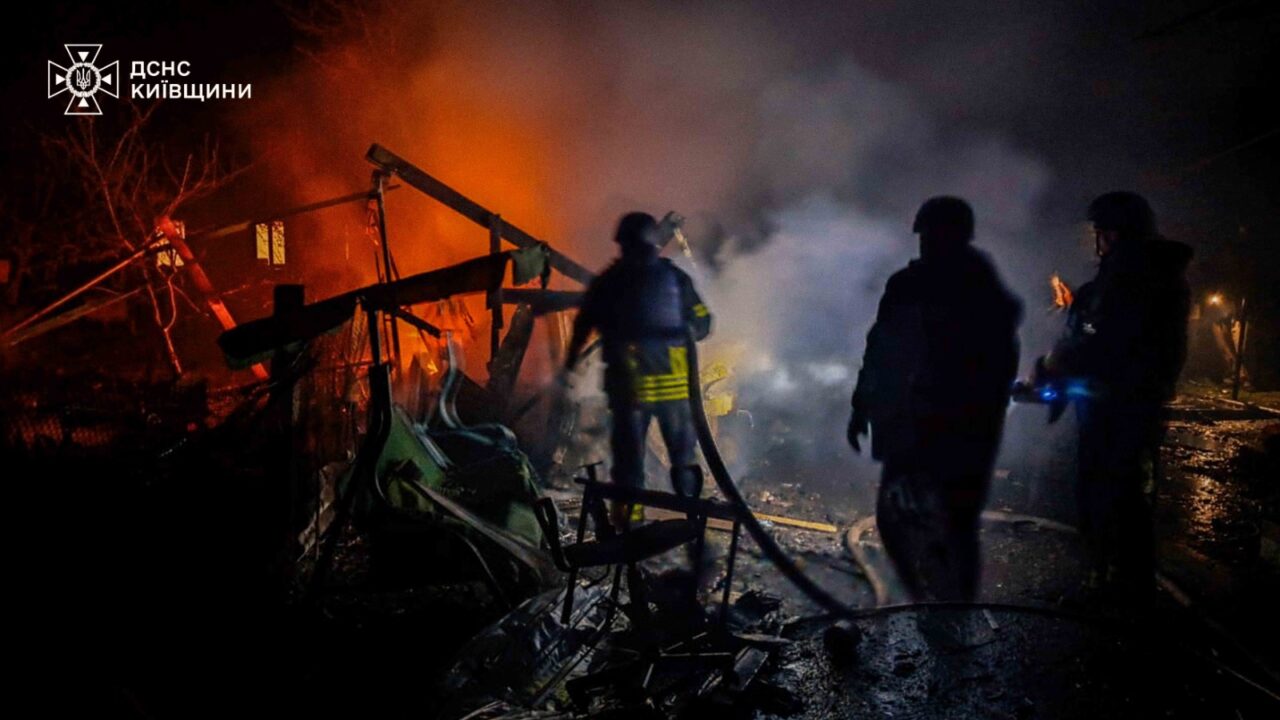 Atac rusesc asupra unei centrale energetice din Ucraina. 380.000 de oameni, fără curent electric la Cernihiv