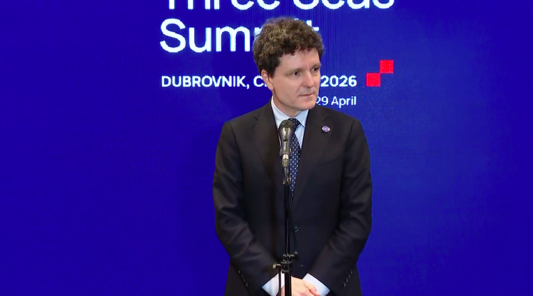 Nicușor Dan, prima reacție la moțiunea PSD-AUR împotriva lui Bolojan. Ce spune președintele, din Croația