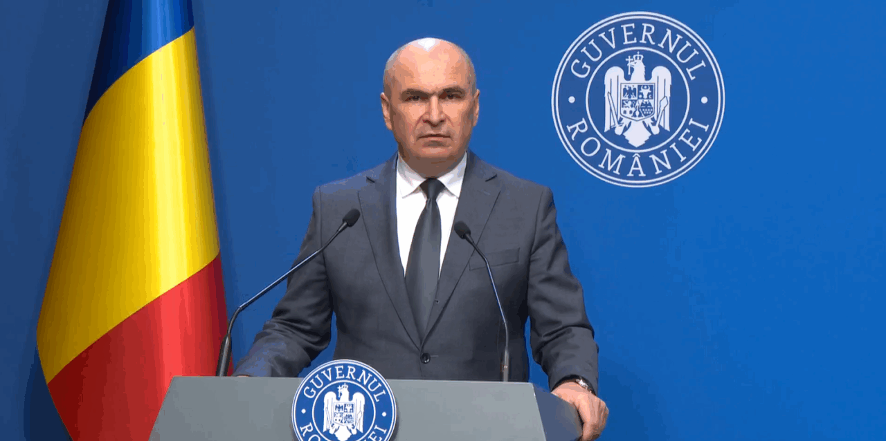 Legea care limitează cumulul pensiilor speciale cu salariul la stat, trimisă Parlamentului. Bolojan cere procedură de urgență