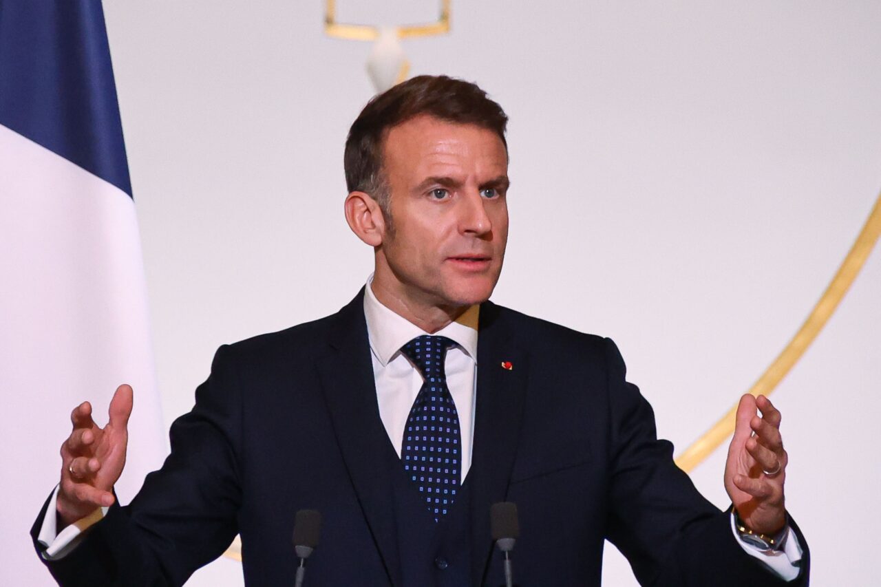 Macron cere autonomie strategică europeană și reducerea dependenței de actorii externi
