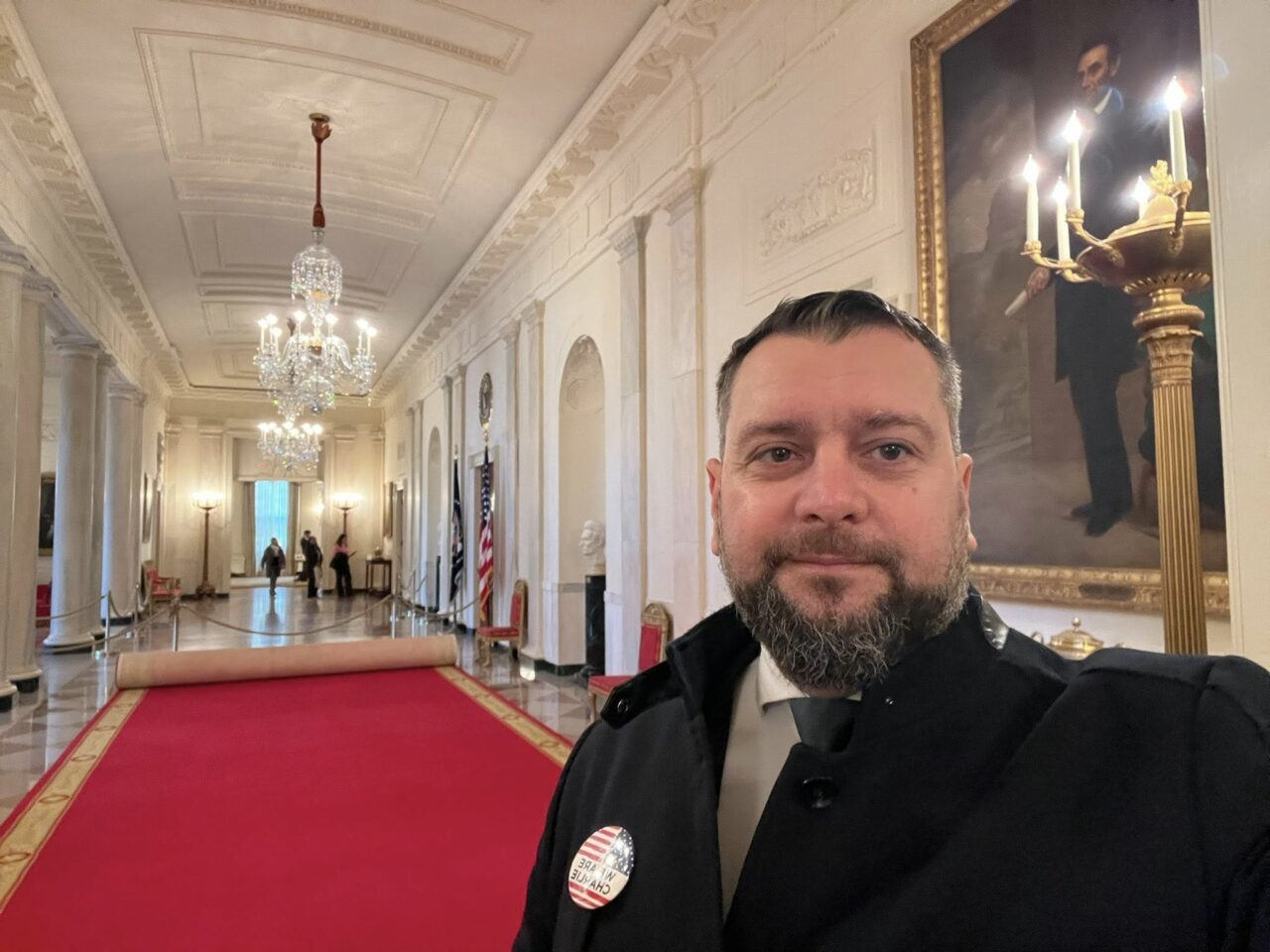 Senatorul AUR Ștefan Geamănu susține că închiderea centralelor pe cărbune este dictată de Bruxelles: „Reprezintă o condamnare la frig și sărăcie”