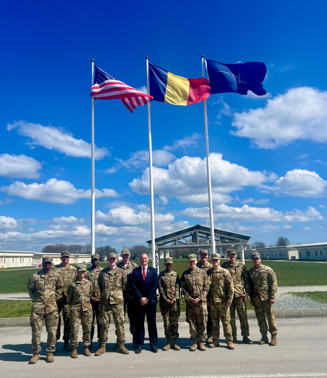 Noul ambasador SUA a vizitat cu prioritate trupele din Baza Mihail Kogălniceanu