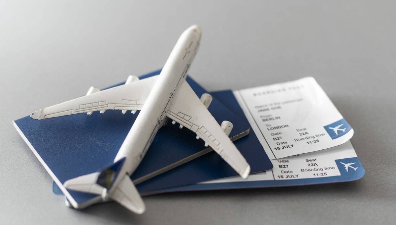 Schimbare de plan. O familie de italieni și-a rezervat un zbor spre Cracovia, dar a ajuns la Craiova. Cum a fost posibil