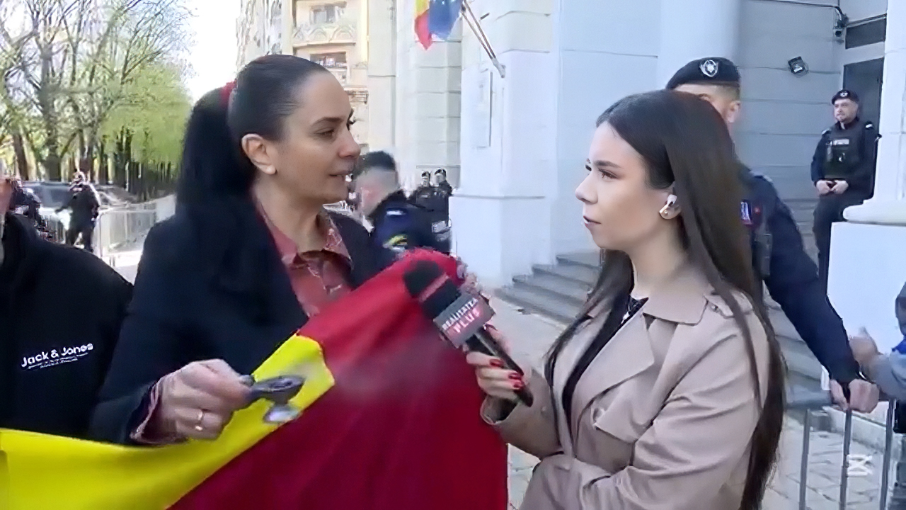 Fiica cea mare a patronului Realitatea Plus, Alexandra Păcuraru, a venit cu tămâie la protestul din fața CNA. Ce mesaj a transmis