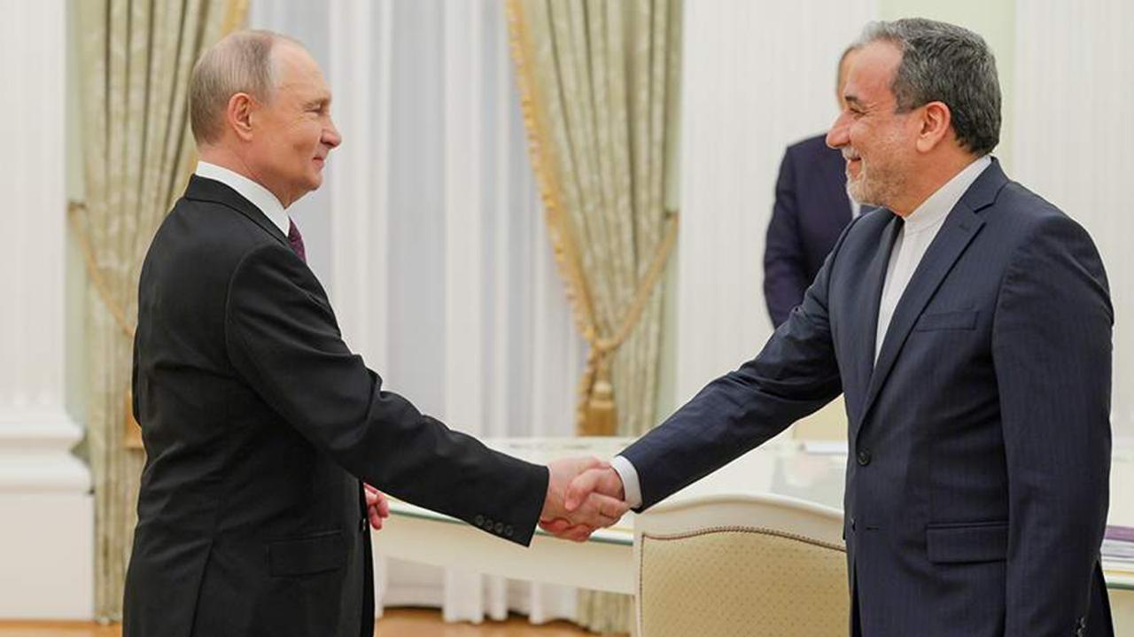 Putin îl asigură pe ministrul iranian de Externe că Moscova va face „totul” pentru a restabili pacea în Orientul Mijlociu