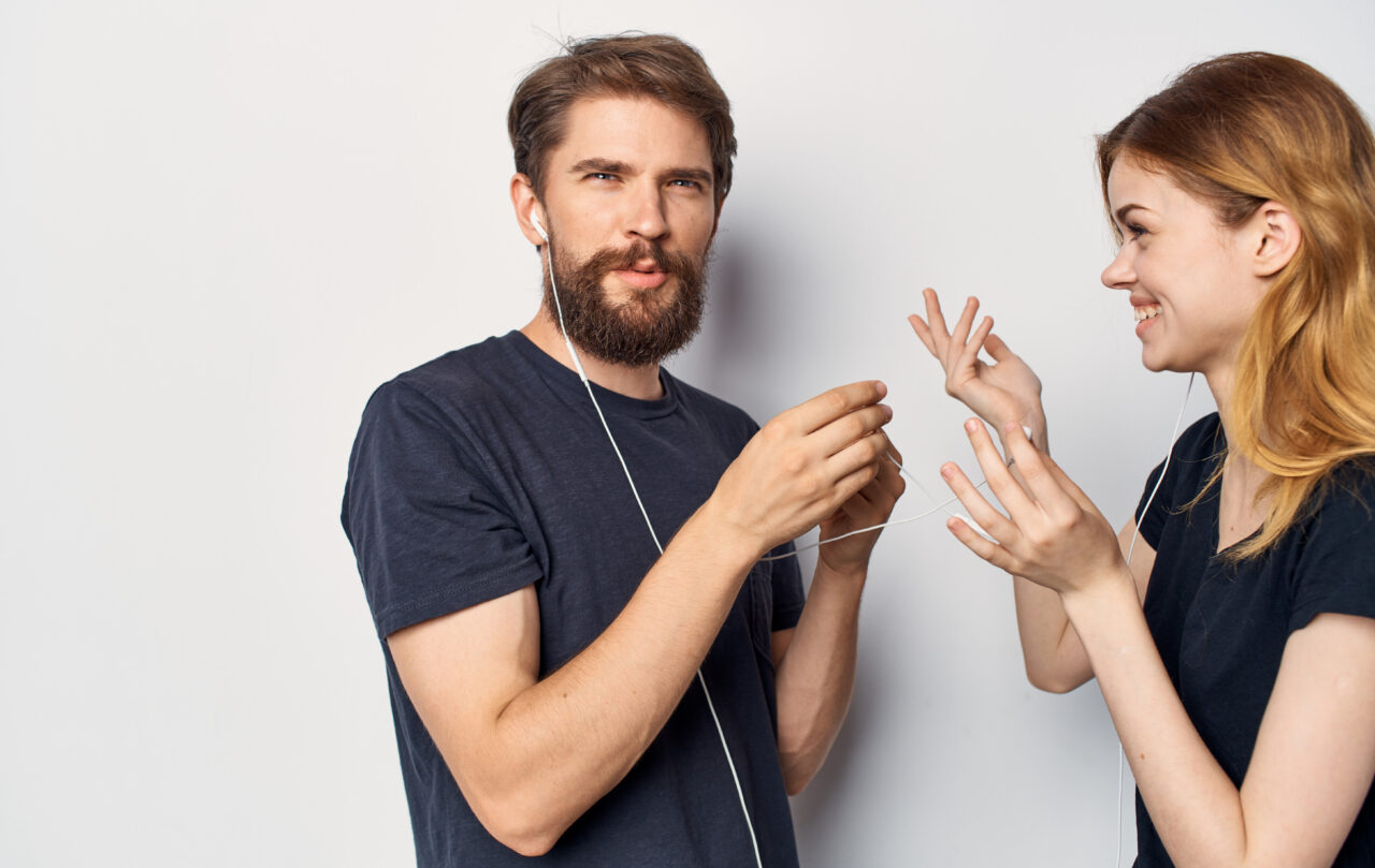 Psihologii spun că întreruperea constantă a conversațiilor este caracteristică acestui tip de persoană