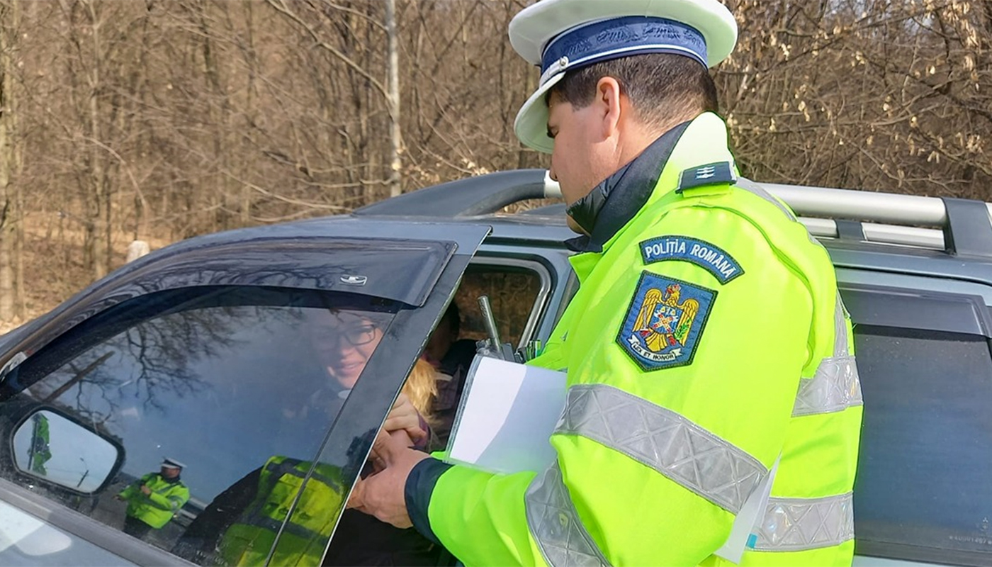 Amendă de 3.300 lei pentru toți șoferii români care au acest obiect banal în mașină. Mulți nici nu își dau seama că este greșit