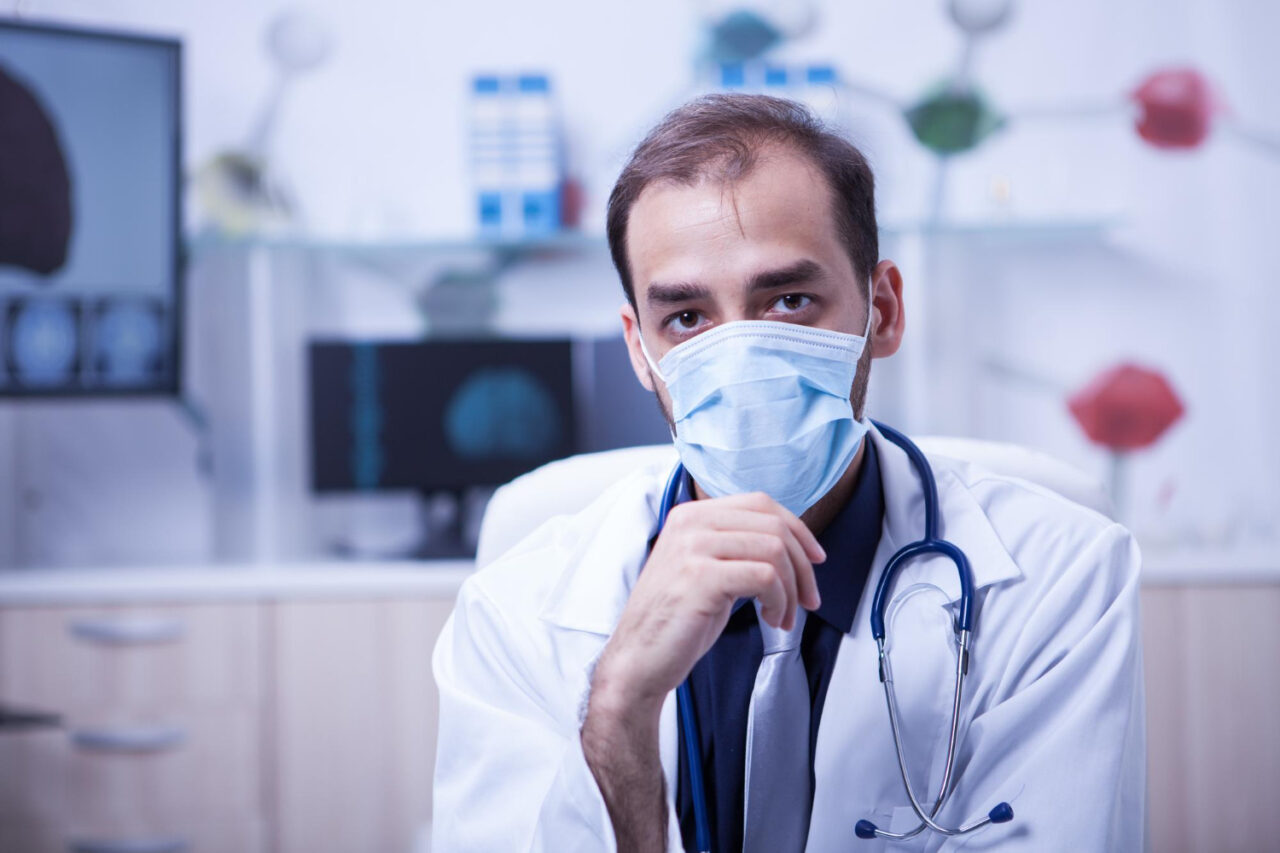 Alertă sanitară pe o navă de croazieră în Atlantic: trei morți într-un focar suspect de hantavirus. Cum se transmite virusul