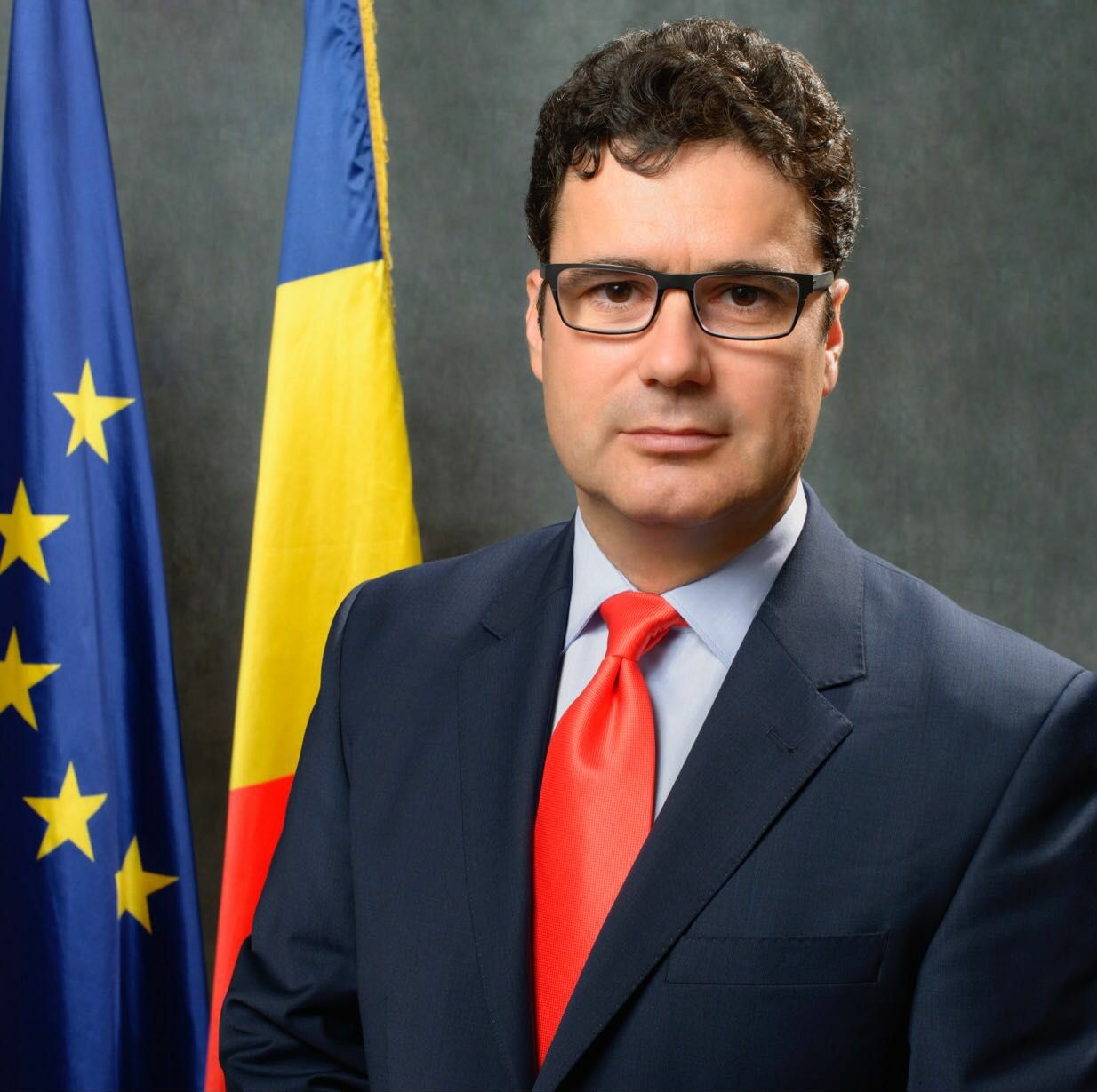 Rectorul SNSPA cere partidelor politice să revină la masa negocierilor: „Renunțați la mesajele denigratoare și la competiția orgoliilor”