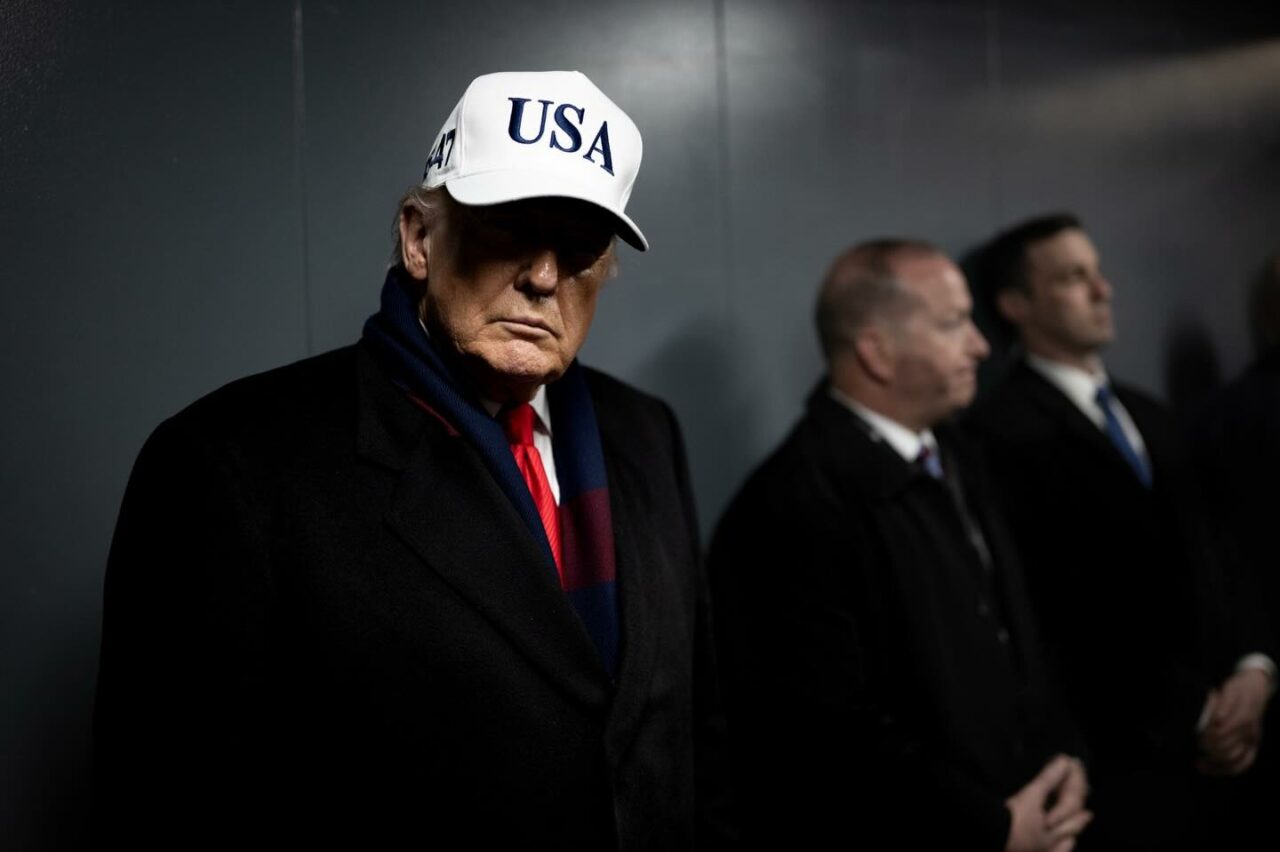 Trump avertizează Iranul că va fi bombardat „la un nivel mult mai intens” dacă nu va accepta ultima propunere de pace