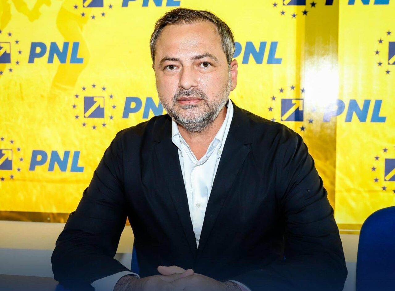 Secretarul general al PNL le cere partidelor PSD și AUR să vină urgent cu un nume de premier
