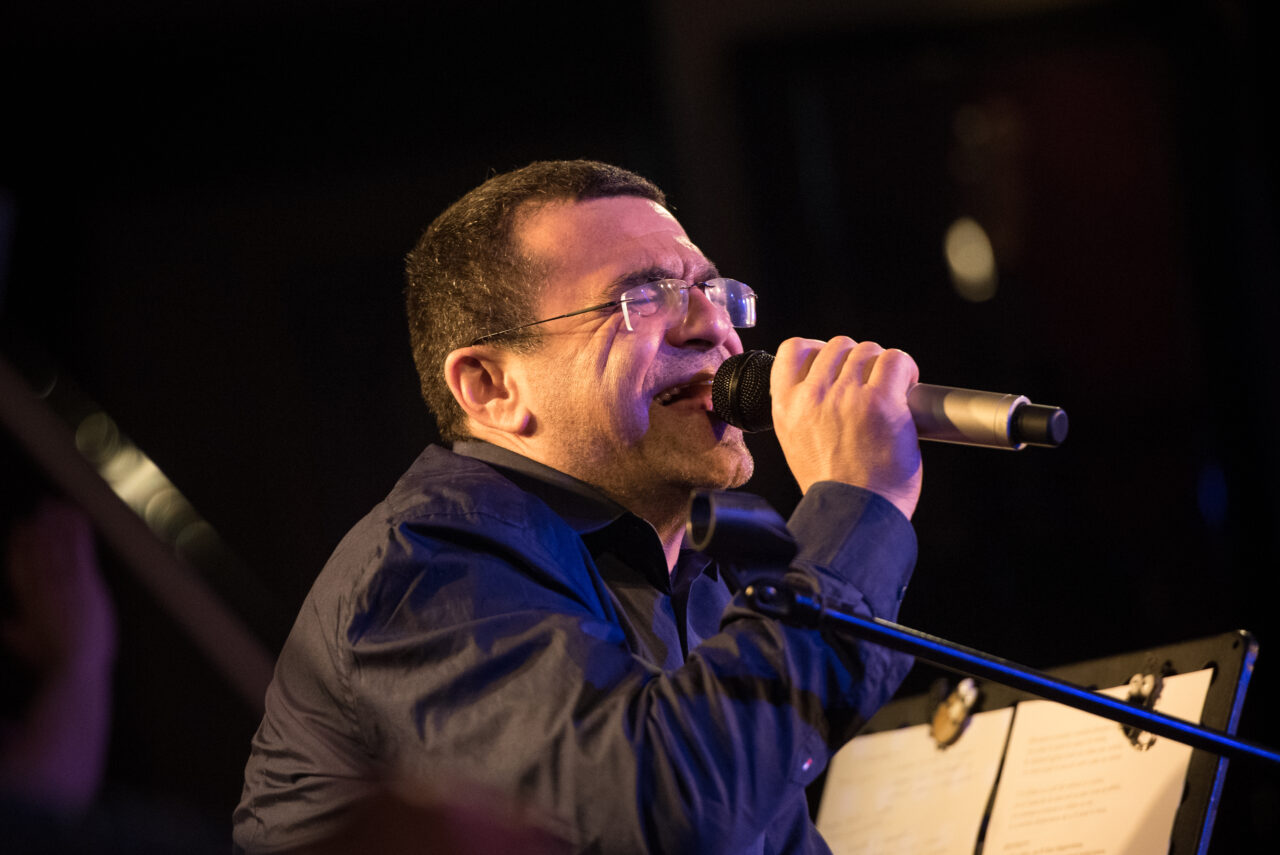 Mihai Mărgineanu, după ce a spus că a rămas cu 1.300 de lei deși a vândut bilete de 50 de mii: Nu mai fiți ai dracu’ și nu vă mai dați deștepți în cap