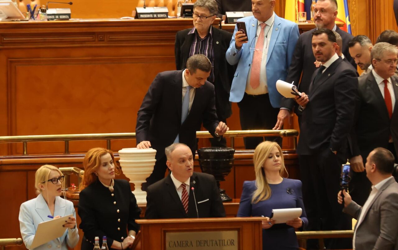 Grindeanu îi cere demisia lui Bolojan după ce moțiunea a trecut: Mi-aş dori ca rapid, la Cotroceni, împreună cu celelalte partide, să găsim o soluţie