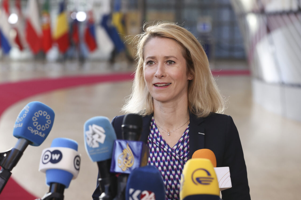 Șefa diplomației UE respinge oficial propunerea lui Putin: Fostul cancelar, Gerhard Schröder, nu poate fi negociatorul UE în războiul din Ucraina