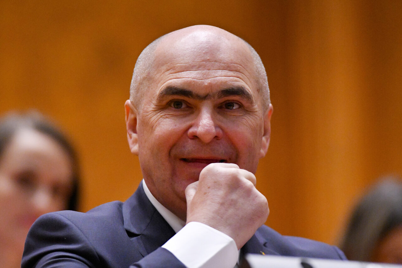 Premierul demis Ilie Bolojan promovează „reforme profunde” și „reducerea risipei” în mesajul de Ziua Independenței Naționale a României