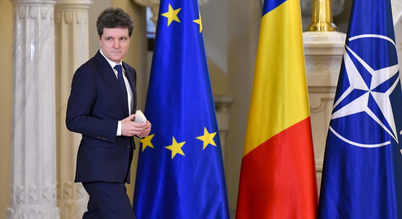 Începe o nouă rundă de consultări pentru noul guvern. Nicuşor Dan aşteaptă din nou partidele la Cotroceni