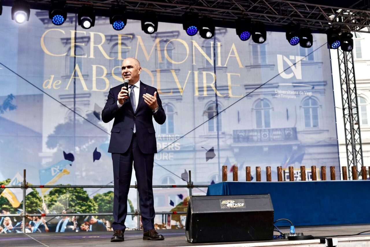 Ilie Bolojan, mesaj pentru absolvenții Universității de Vest din Timișoara: „Performanța nu vine peste noapte, ci se clădește în timp”