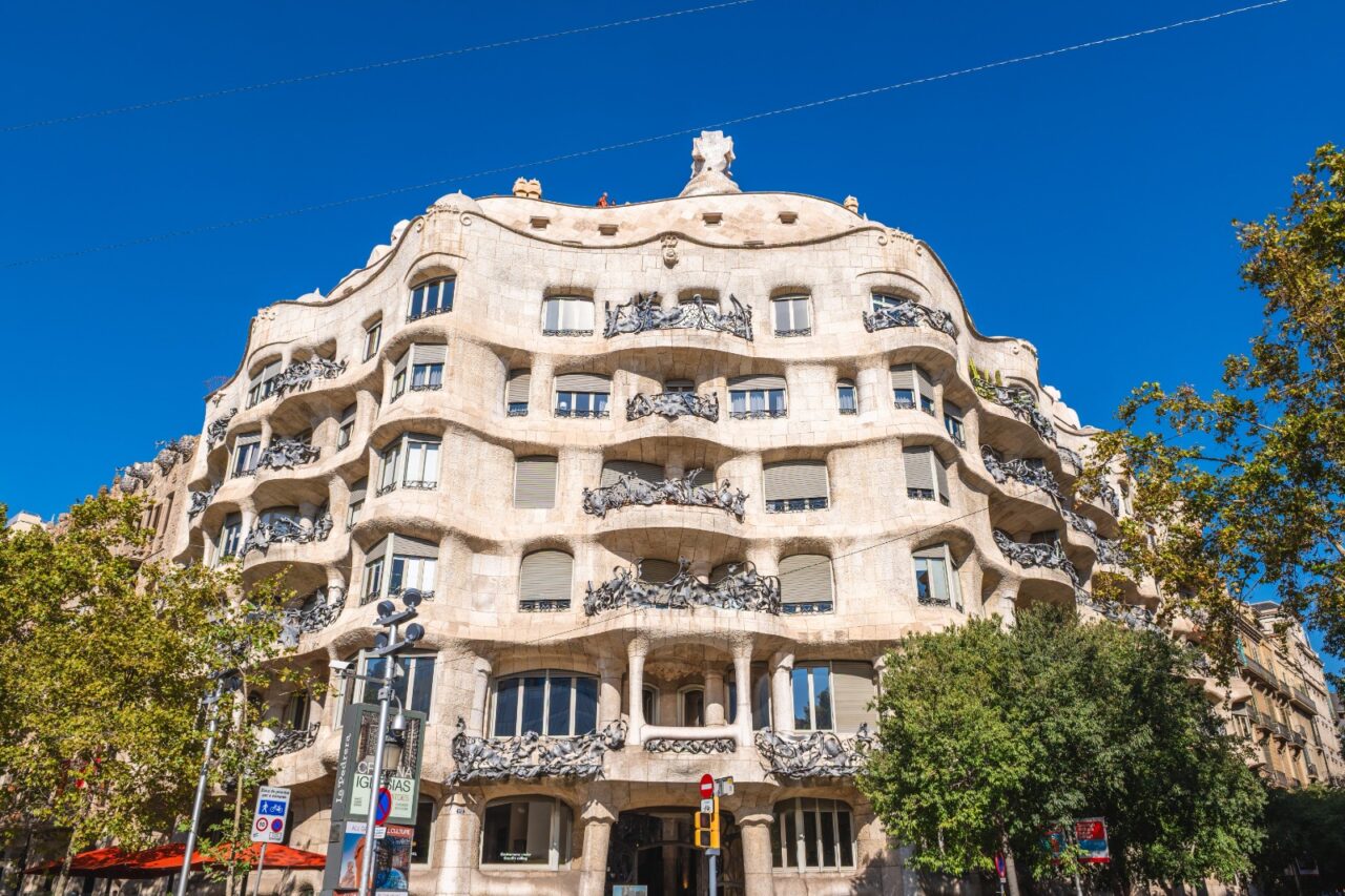 Povestea femeii care trăiește de 40 de ani într-un apartament din Casa Milà, o capodoperă a lui Gaudi din Barcelona