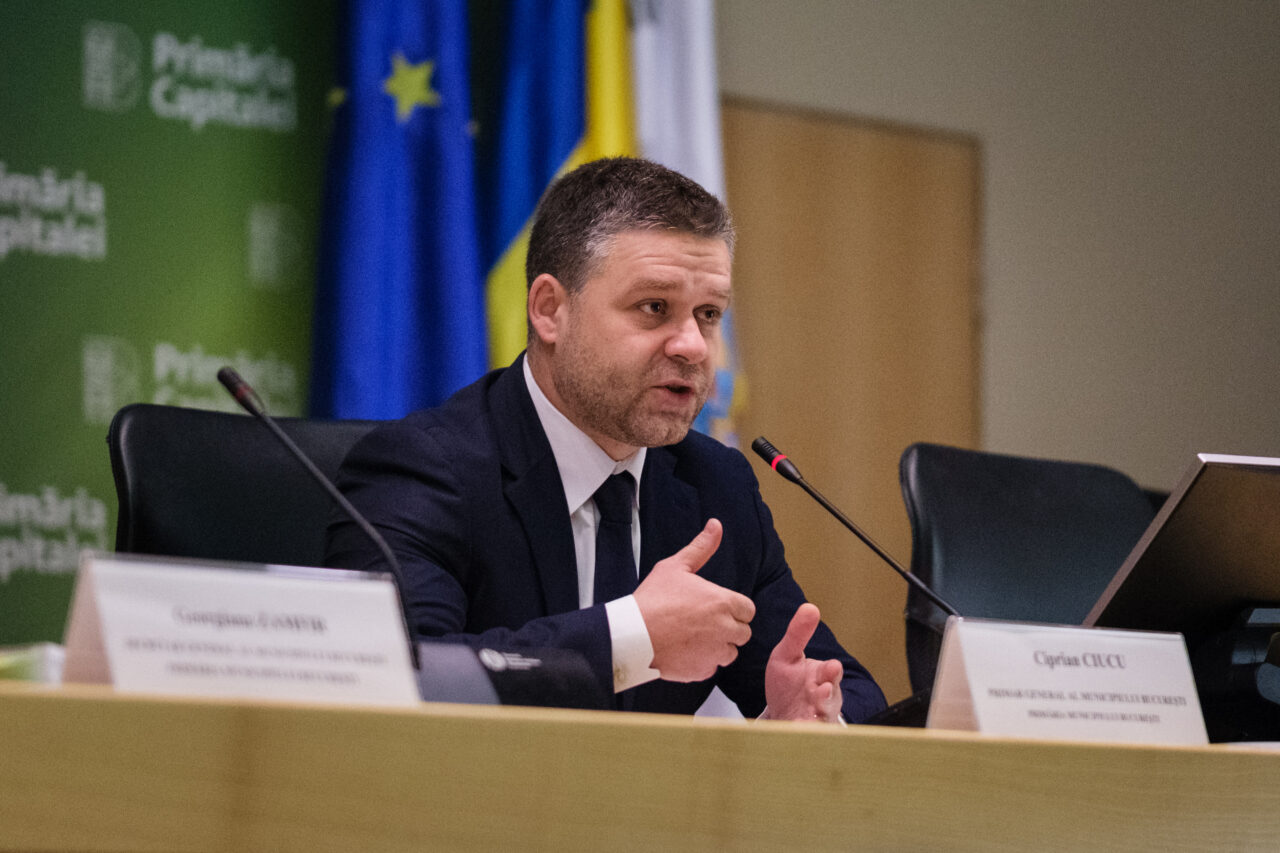 Ciprian Ciucu a cerut STB să vină cu un plan de reorganizare: „Prostul cu banii e de la București / Nu creștem biletul, fără să ne reformăm”