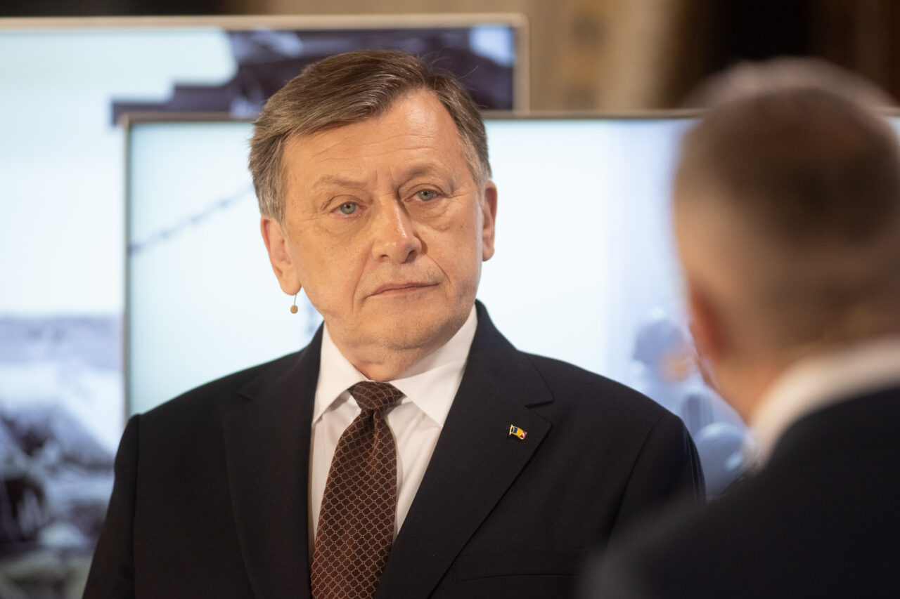 Crin Antonescu, dezvăluiri despre „jocul dublu” din PNL: „Nu cred în povestea cu opoziția”