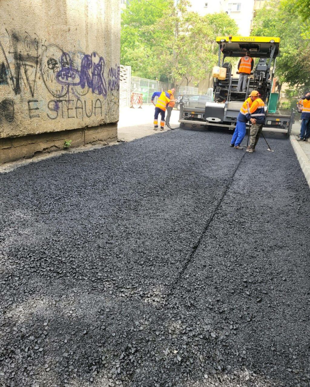 (P)Infrastructură 5, lucrări de intervenţie pe strada Ionescu Cristea: „Traficul constant și uzura accentuată au generat probleme vizibile”