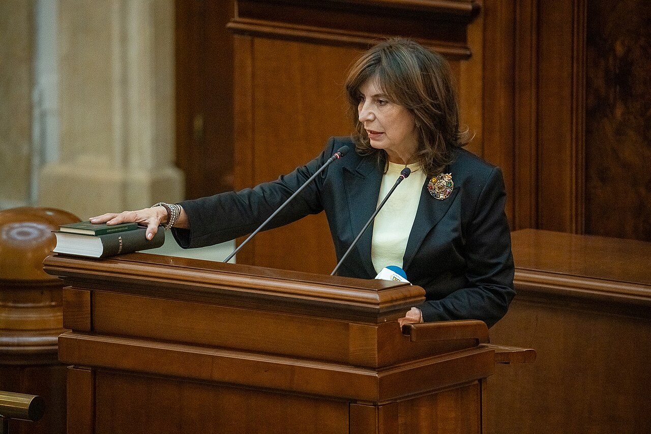 Guvernul a eliminat impozitul pe cifra de afaceri a multinaționalelor, iar AUR vrea ca profitul realizat în România să rămână în țară