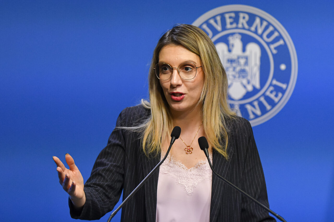 Diana Buzoianu critică acțiunile PSD față de reforma Romsilva: „Dați-mi și posibilitatea să-i dau afară, că jumătate dintre ei zboară mâine”