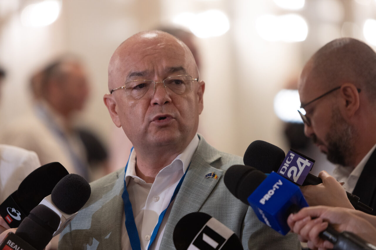 Emil Boc nu va schimba numele străzii Radu Gyr: „Schimbarea nu poate fi fundamentată pe percepții publice sau interpretări istorice subiective”