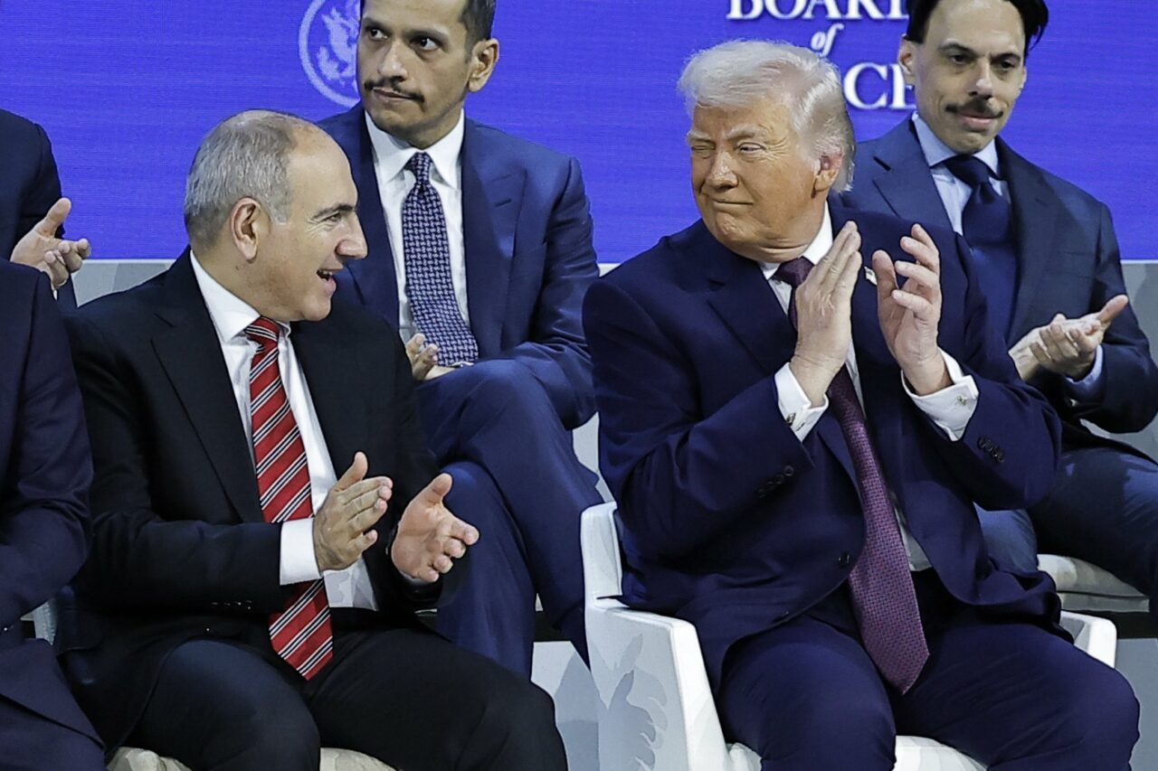 Trump își anunță susținerea pentru premierul Pașinian înaintea alegerilor din Armenia. Erevanul se rupe de Rusia după conflictul din Karabah