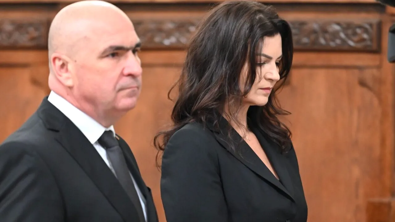 Premierul demis Ilie Bolojan, declarație surprinzătoare despre viața personală: „Soţia mea vorbeşte cu ea…”