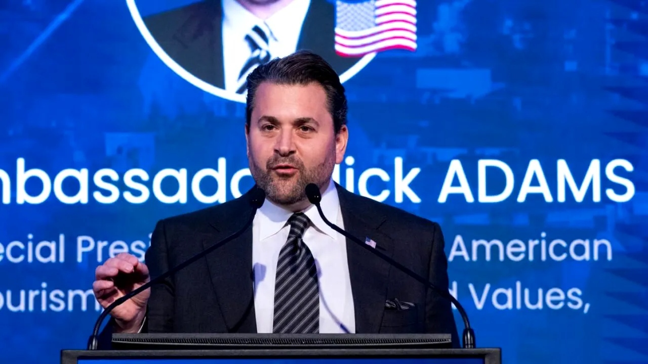 Nick Adams, trimisul special al lui Donald Trump: „Le-aș spune românilor că ar trebui să aleagă lideri care să pună poporul român pe primul loc, care să aibă relații bune cu aliații și care să fie lideri inteligenți”