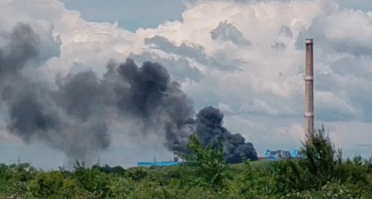 Incendiu cu degajări mari de fum la CET Vest din Capitală. A fost emis un mesaj RO-Alert, pe o rază de 3 km