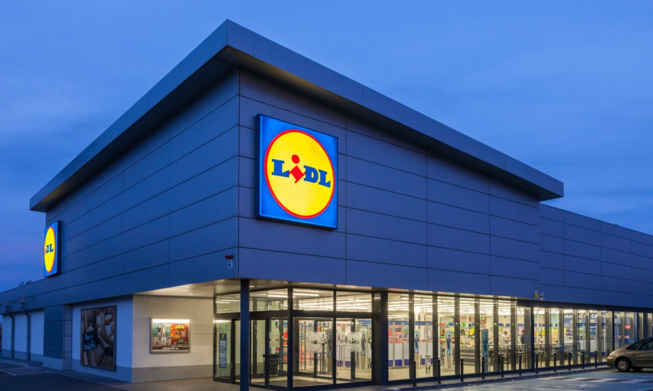 Lidl intră puternic pe piața energiei verzi: lansează o baterie solară de 2,24 kWh la doar 299 de euro
