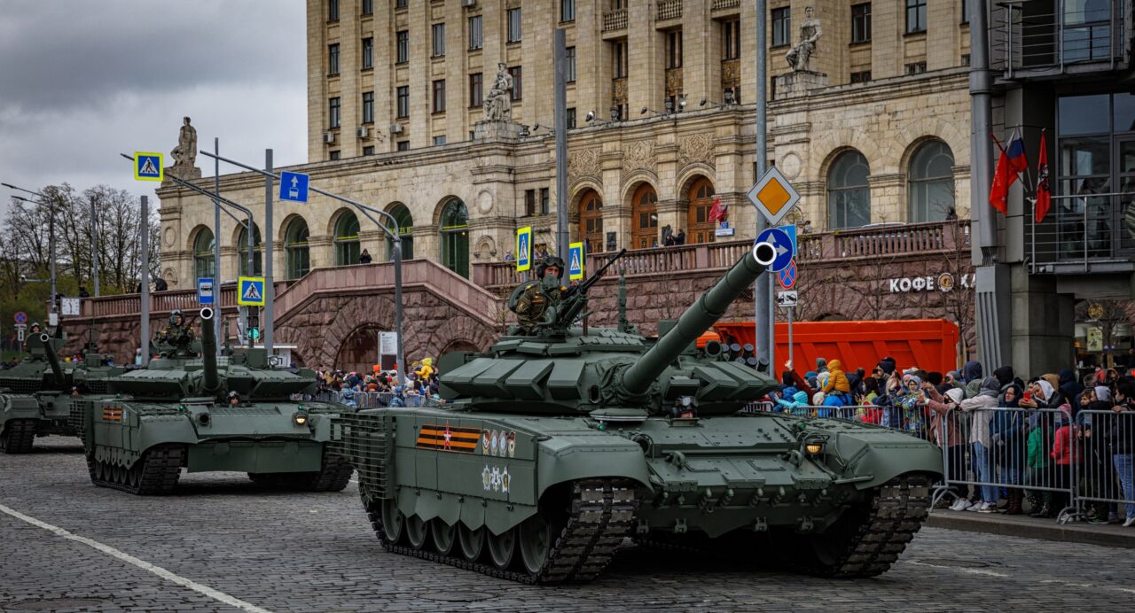 Rusia amenință cu un atac masiv asupra Kievului înaintea Zilei Victoriei: ambasadele străine, avertizate să-și evacueze urgent personalul și cetățenii