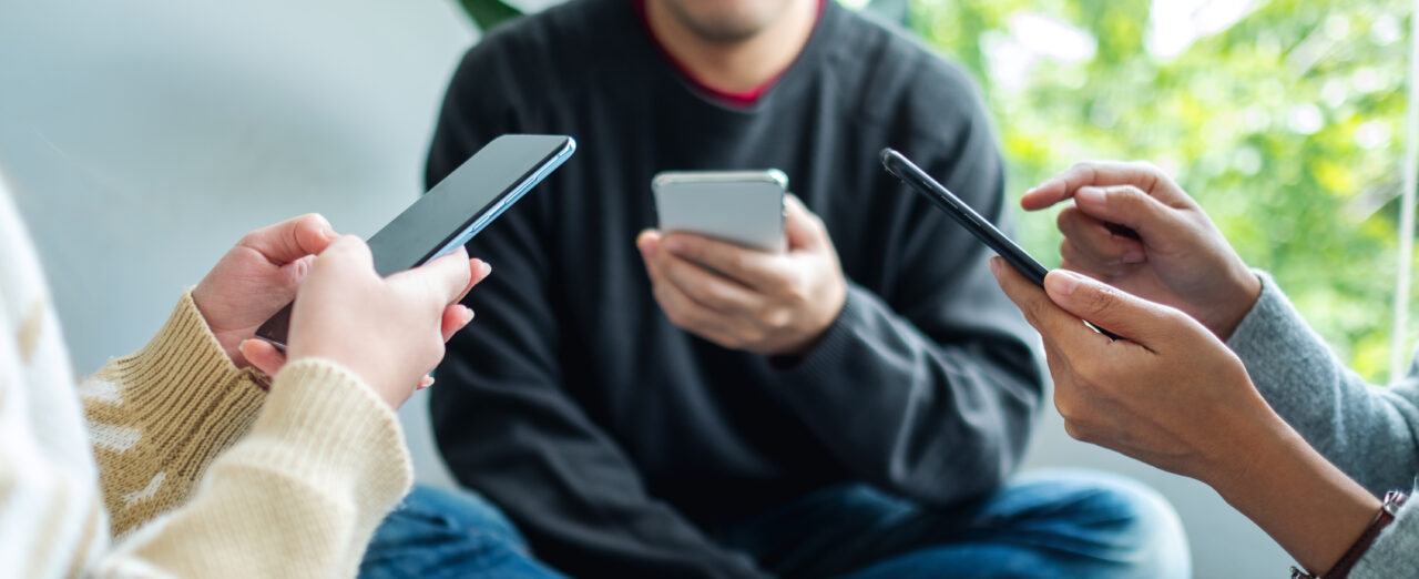 Persoanele care își țin telefoanele pe silențios au aceste trăsături de personalitate