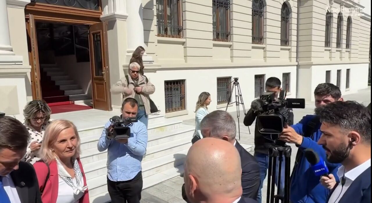 Bolojan a fost luat la rost de localnici, la Suceava: „Vă interesează doar politica? Aţi venit doar să trageţi un semnal când partidul are probleme?”