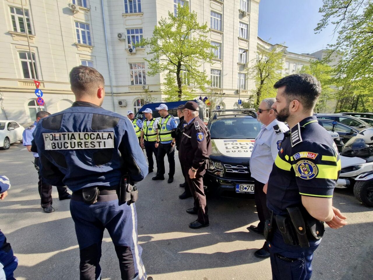 Lovitură pentru Poliția Locală a Capitalei. Sute de posturi sunt desființate de primăria lui Ciprian Ciucu