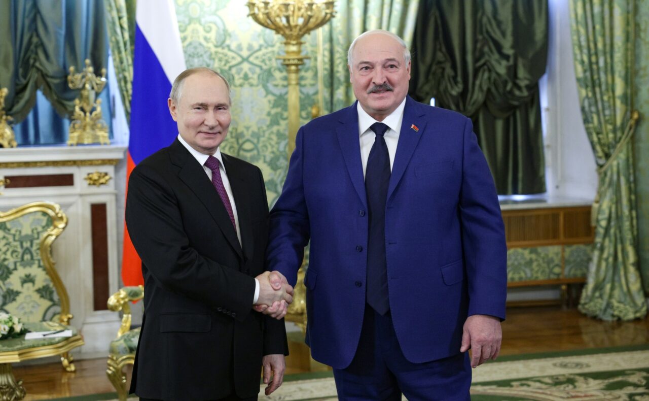 Zelenski: „Rusia încearcă să atragă Belarusul în războiul împotriva Ucrainei”