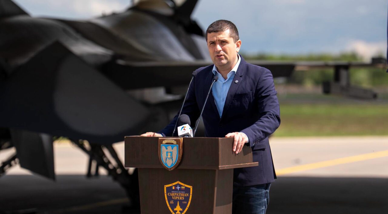 Ministrul Apărării aruncă vina pe predecesorii săi în criza dronei care a lovit un bloc din Galați: de la începutul războiului din Ucraina, cine a avut decizia asta, nu a luat-o