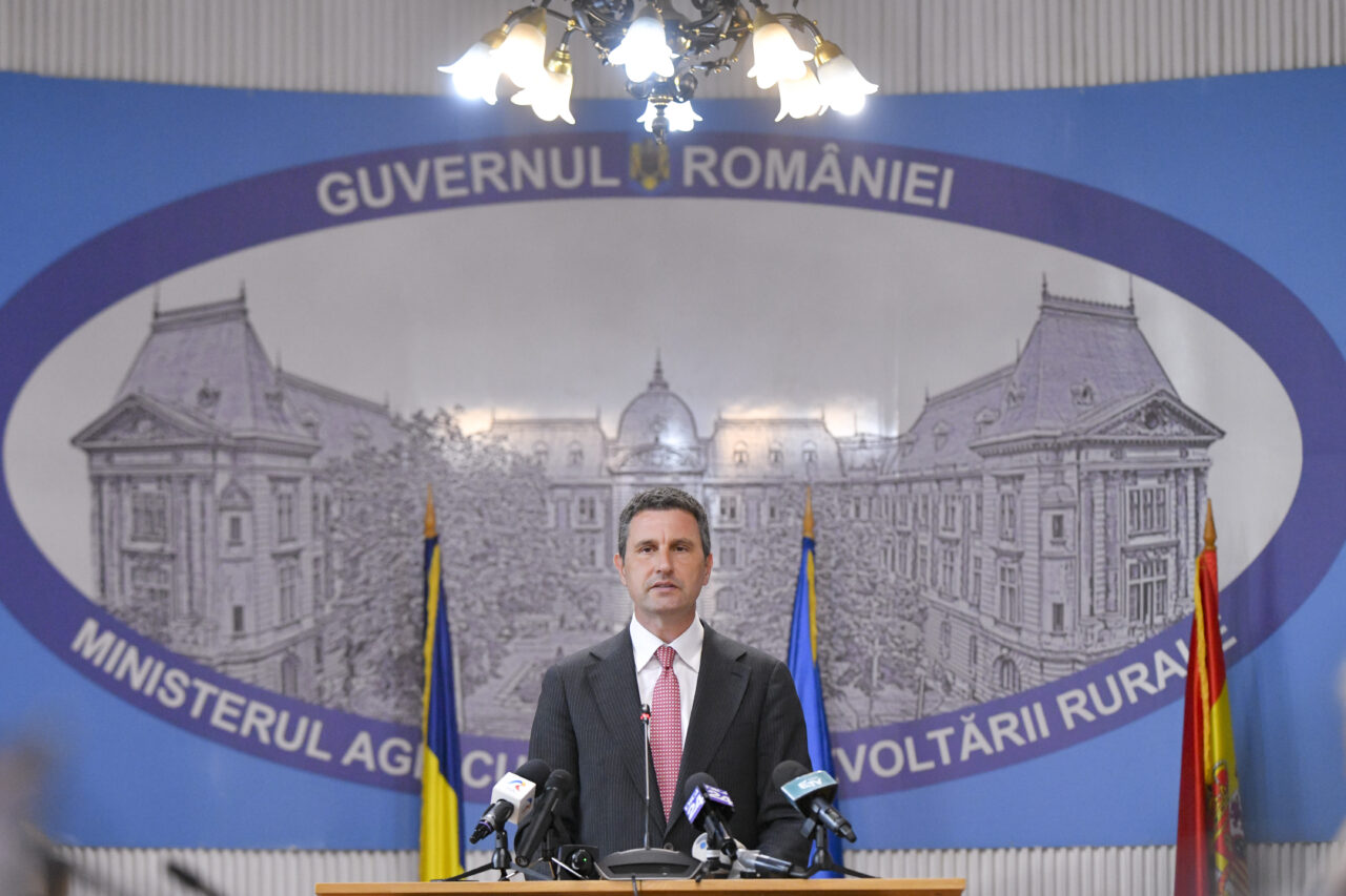 Noi măsuri pentru fermieri. Tánczos Barna: „Avem o situație critică în ceea ce privește prețul îngrășămintelor”