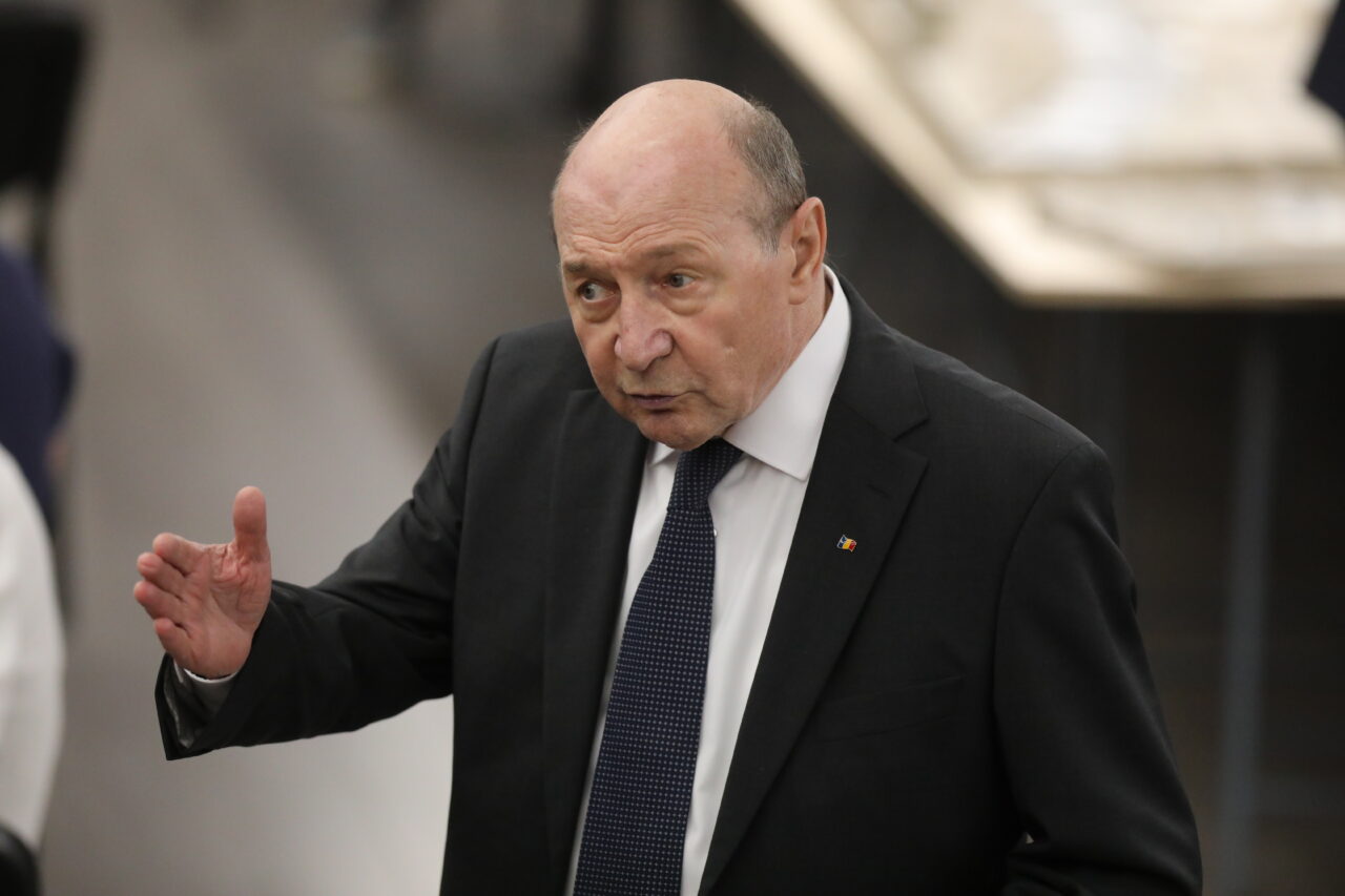 Traian Băsescu îl critică pe Nicușor Dan: „E o copilărie să desemnezi un premier neangajat politic”