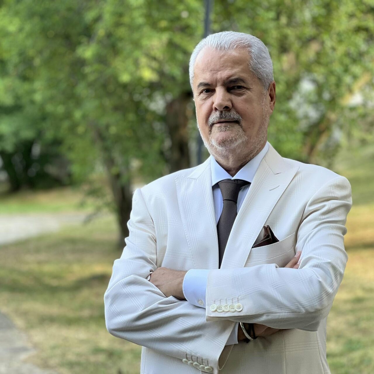 Cât plătește fundația lui Adrian Năstase pentru vila de pe K