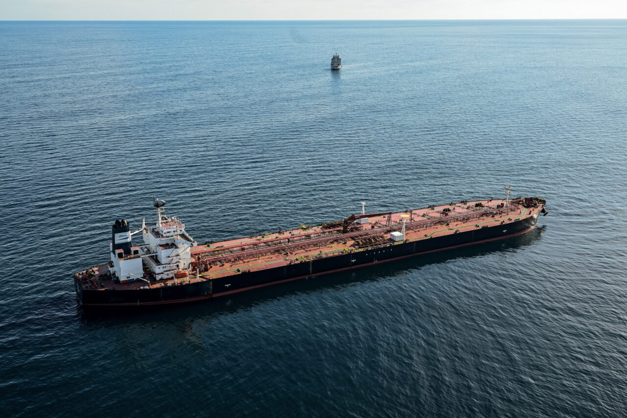 Financial Times: Petrolierele vechi din „flota fantomă” a lui Putin riscă să provoace una dintre cele mai grave catastrofe ecologice din ultimele decenii