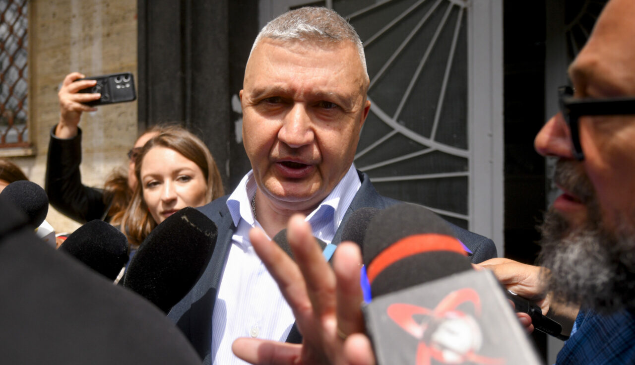 Decizie definitivă: Telefoanele generalului Vlad Gheorghiță 